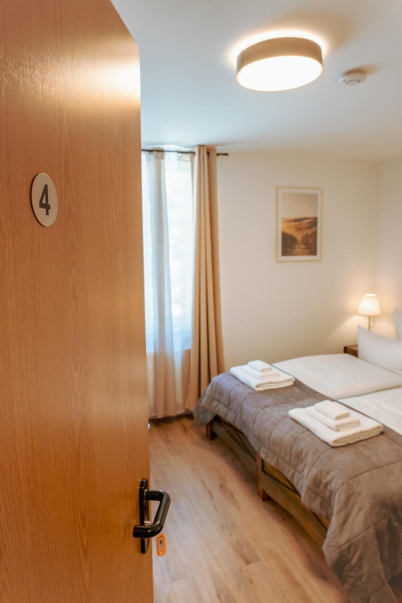 Landhotel Engel & Kreuz غاغناو المظهر الخارجي الصورة
