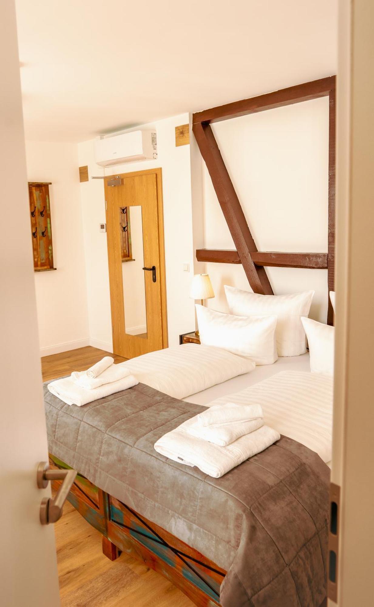 Landhotel Engel & Kreuz غاغناو المظهر الخارجي الصورة