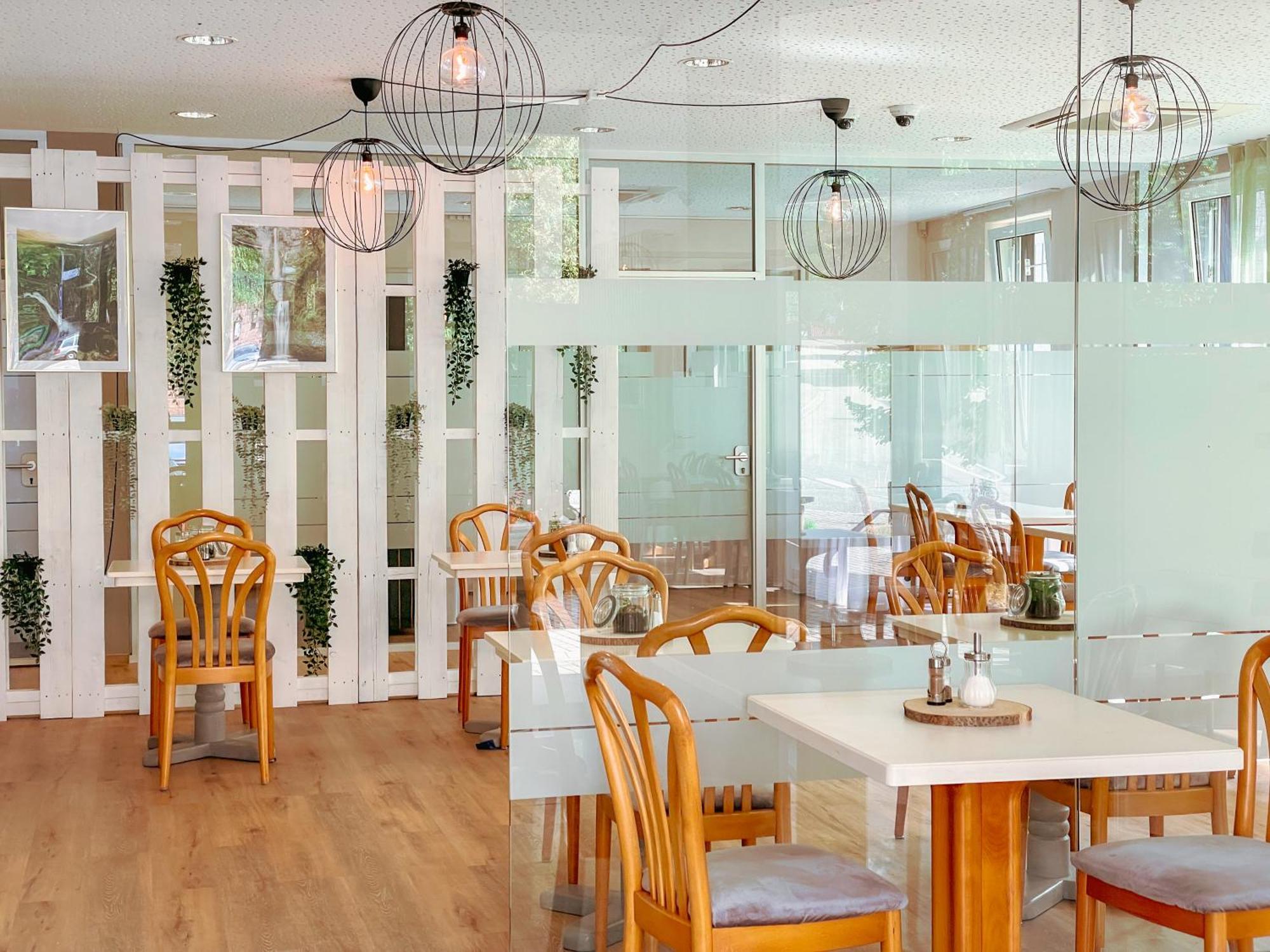 Landhotel Engel & Kreuz غاغناو المظهر الخارجي الصورة